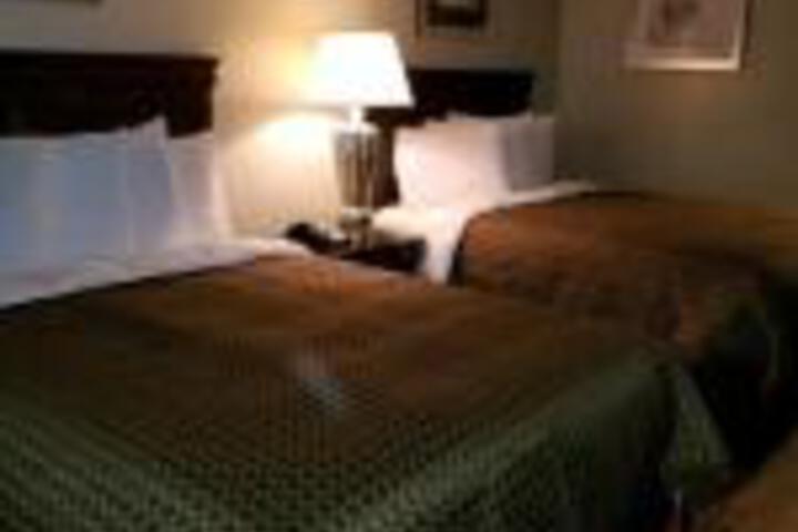 Ocean Waves Hotel - thumb 0