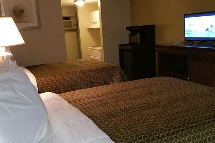 Ocean Waves Hotel - thumb 6