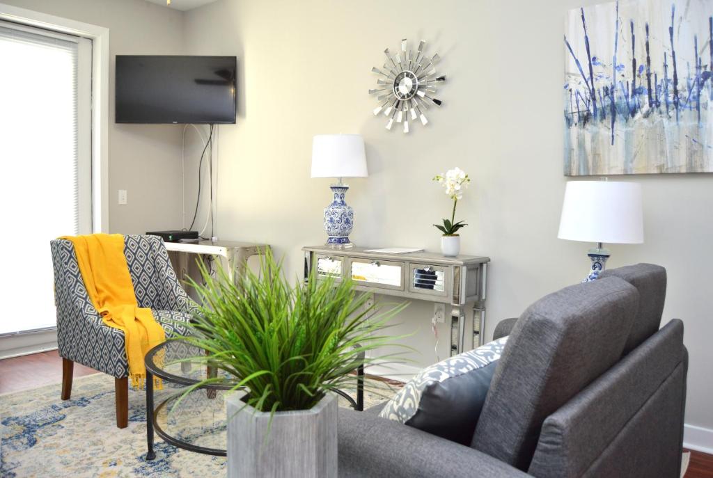 Montclair | Spacious Studio | Steps 2 NYC - thumb 1