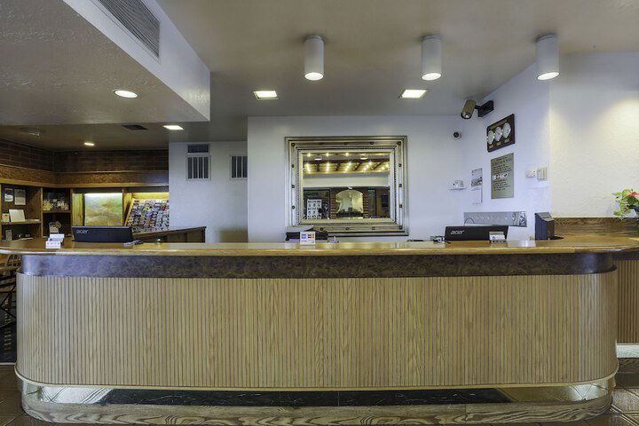 Airport Inn Hotel - thumb 4