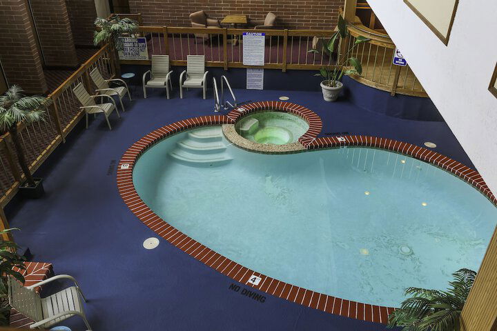 Airport Inn Hotel - thumb 2