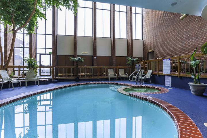 Airport Inn Hotel - thumb 3