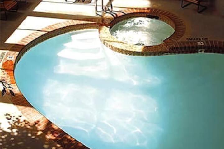 Airport Inn Hotel - thumb 1