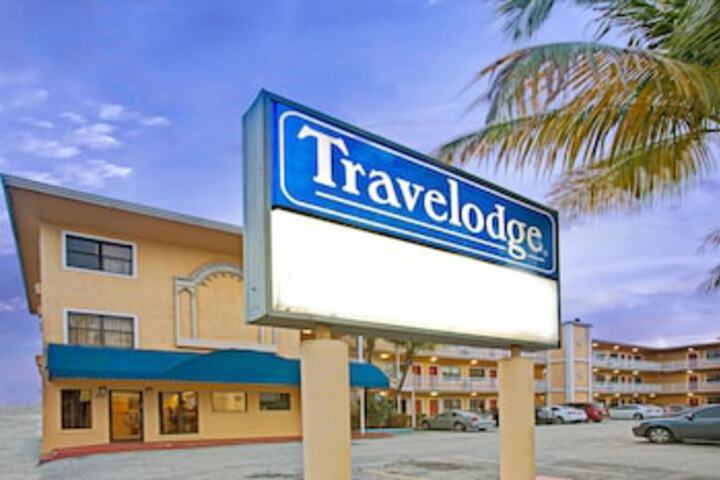 Travelodge By Wyndham Fort Lauderdale - thumb 0