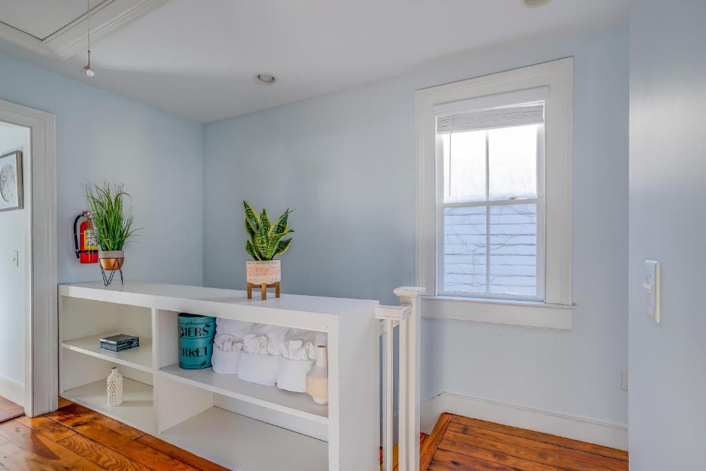 King Street Home Walk Everywhere! - thumb 5