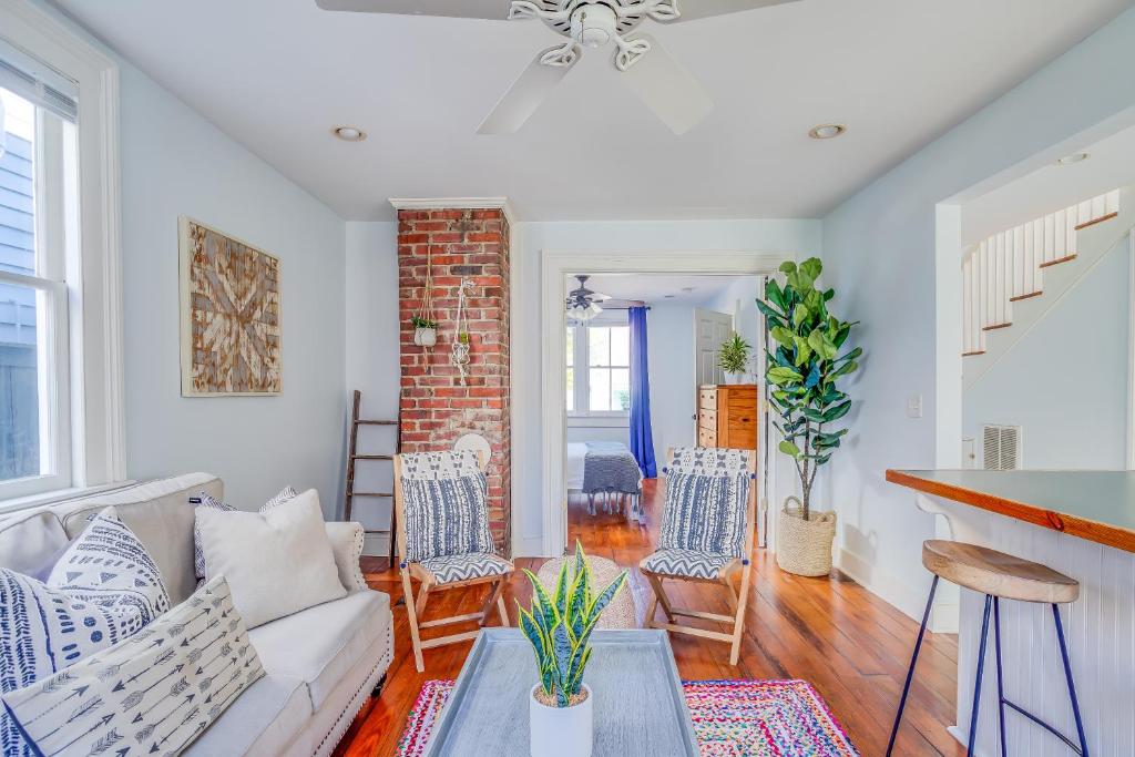 King Street Home Walk Everywhere! - thumb 2