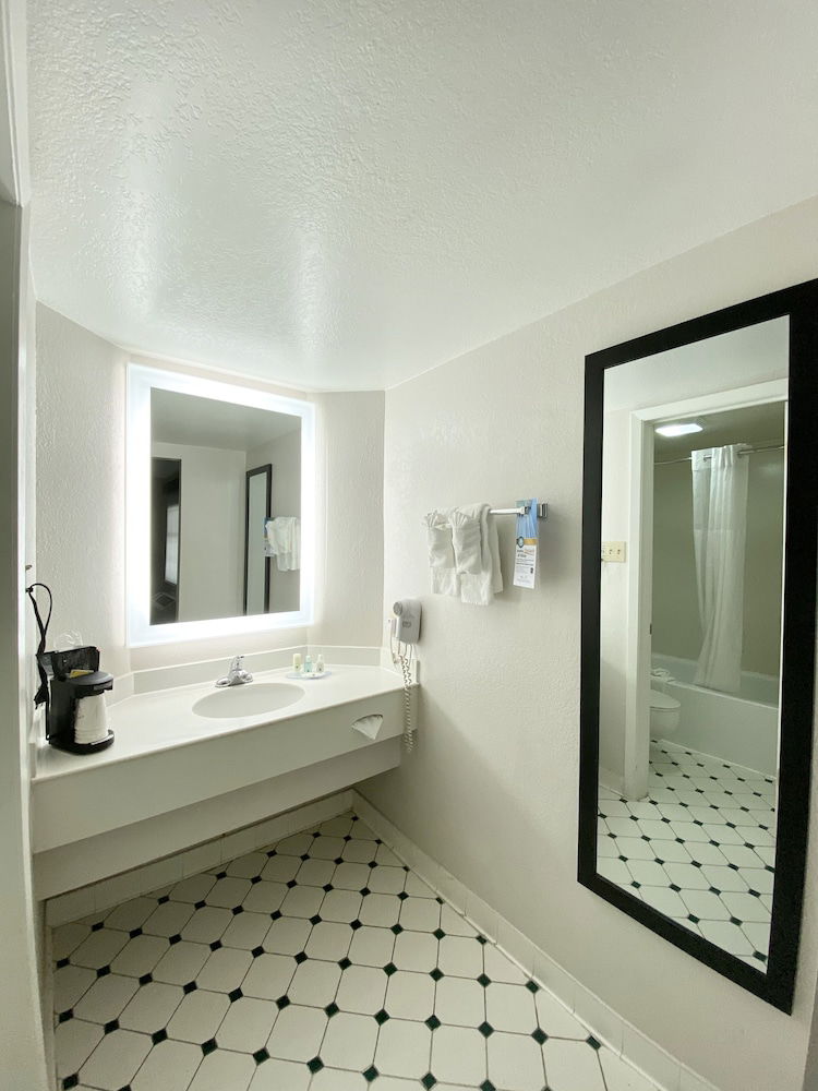 Quality Inn Harlingen - thumb 5