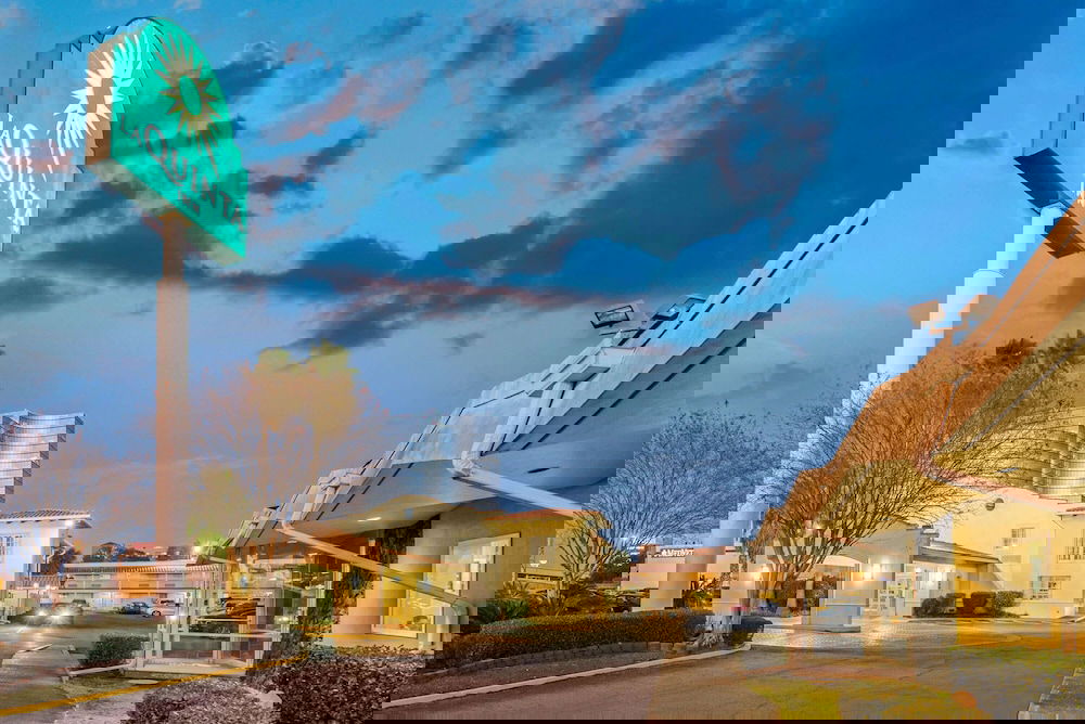 La Quinta Inn By Wyndham New Orleans Causeway - thumb 2