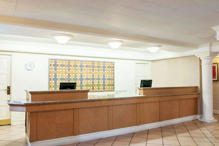 La Quinta Inn By Wyndham New Orleans Veterans / Metairie - thumb 2