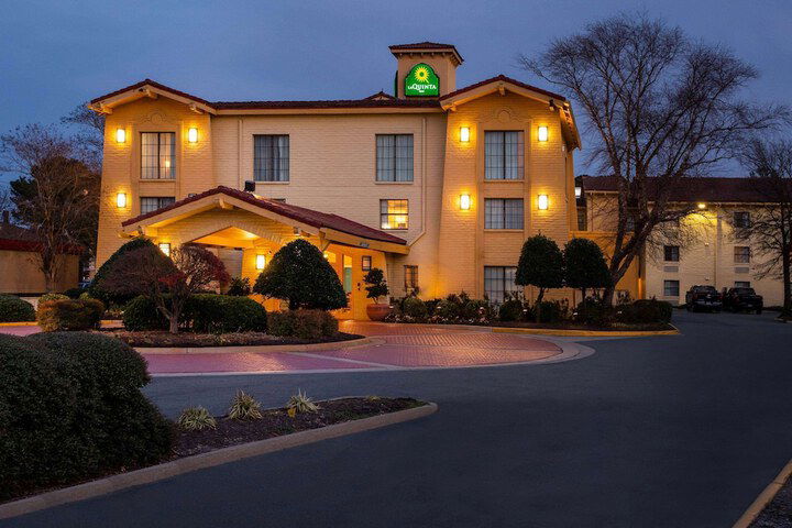La Quinta Inn By Wyndham Norfolk Virginia Beach - thumb 2
