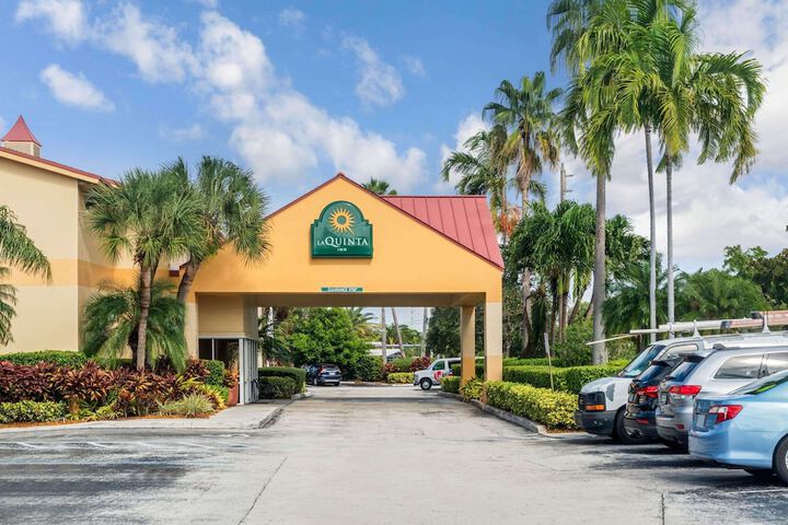 La Quinta Inn By Wyndham Ft. Lauderdale Northeast - thumb 2