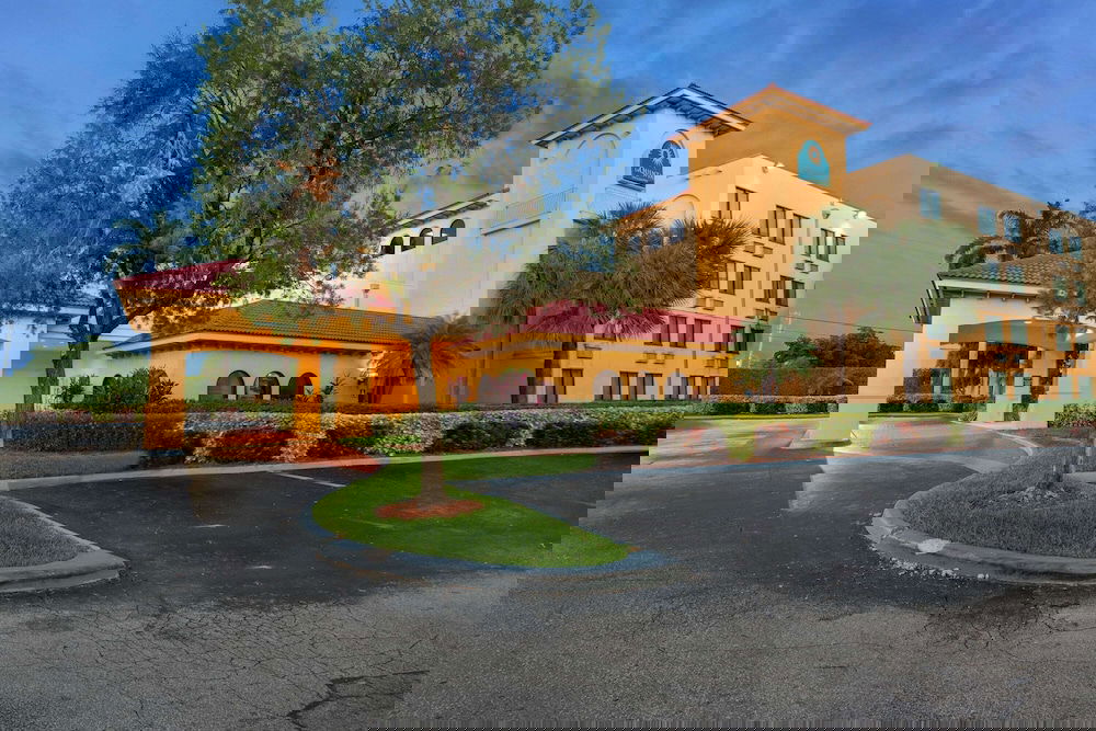 La Quinta Inn & Suites By Wyndham Ft Lauderdale Cypress Cr - thumb 6