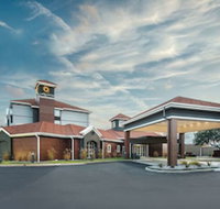 La Quinta Inn  Suites by Wyndham Shreveport Airport - Accommodation Los Angeles