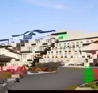 Wingate by Wyndham Bridgeport WV - Accommodation Los Angeles