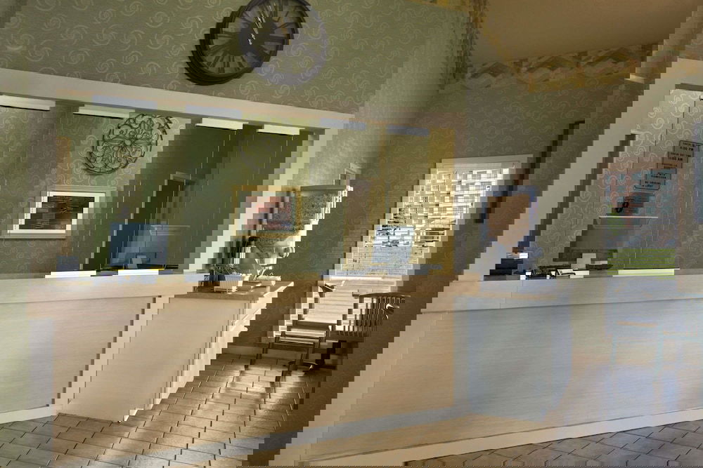 Super 8 By Wyndham Mt. Vernon IL - thumb 1