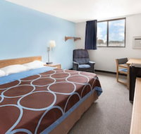 Super 8 by Wyndham Clinton - Accommodation Los Angeles