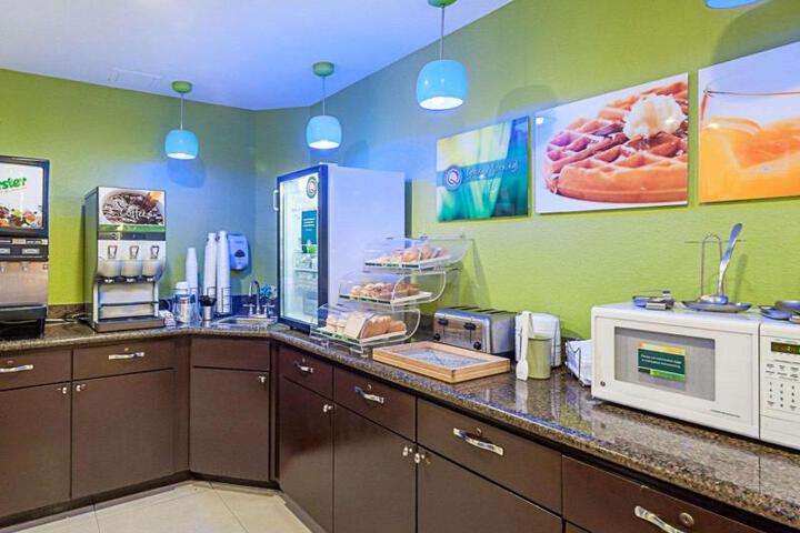 Quality Suites - thumb 3