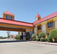 Red Roof Inn Plus Dallas - Addison - Accommodation Los Angeles