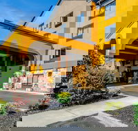 Quality Inn  Suites Abingdon - Accommodation Los Angeles