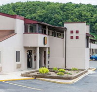 Super 8 by Wyndham Bridgeport/Clarksburg Area - Accommodation Los Angeles