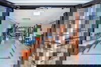 Staybridge Suites Cleveland Mayfield Heights Beachwood an IHG Hotel