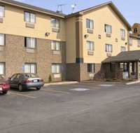 Super 8 by Wyndham Hammond/North - Accommodation Los Angeles