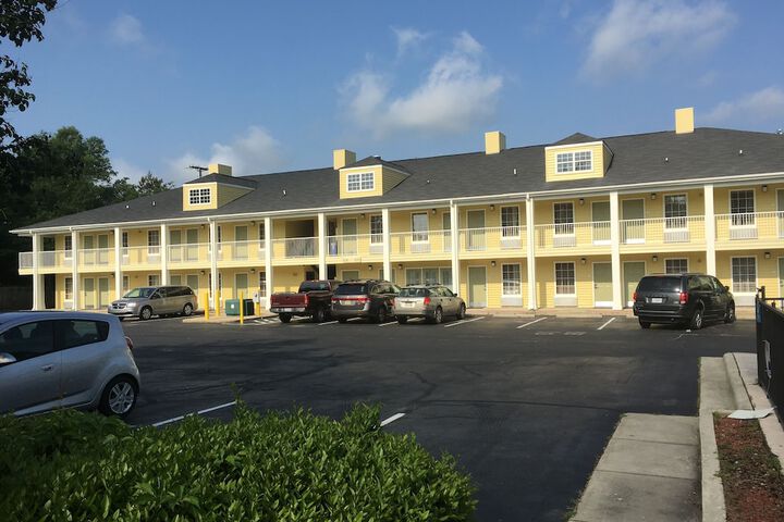 Quality Inn Laurinburg - thumb 3