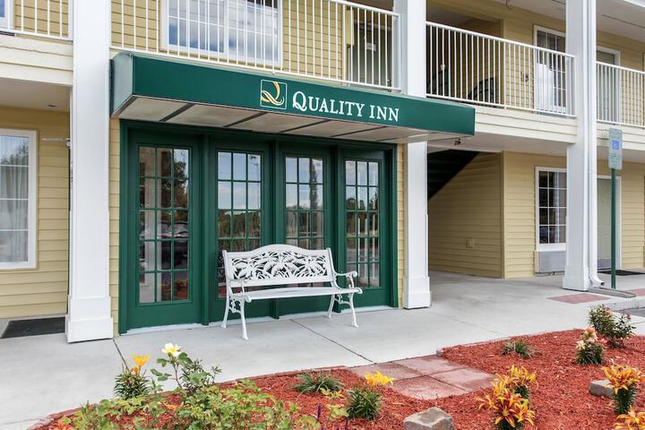 Quality Inn Laurinburg - thumb 4
