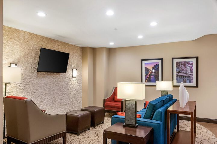 Comfort Inn & Suites At Copeland Tower - thumb 5