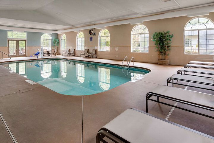 Best Western Plus River Escape Inn & Suites - thumb 1