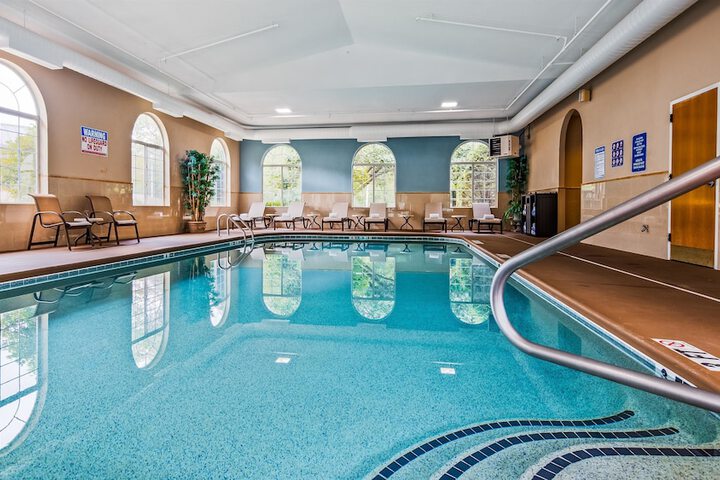 Best Western Plus River Escape Inn & Suites - thumb 3