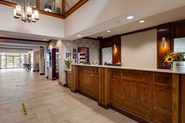 Best Western Plus River Escape Inn & Suites - thumb 6