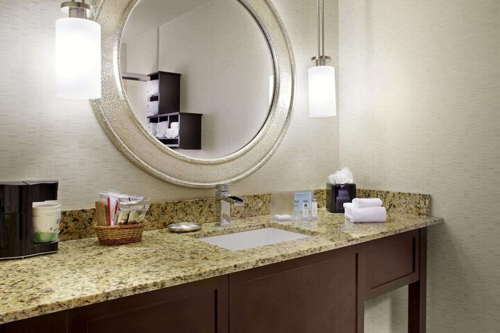 Hampton Inn Phoenix-Biltmore - thumb 7