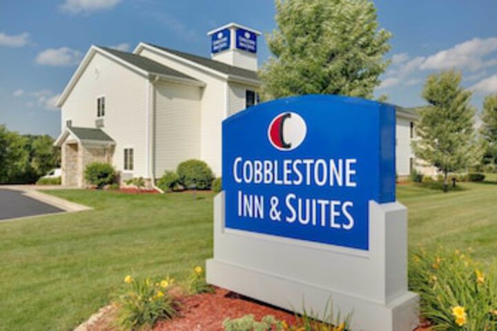 Cobblestone Inn & Suites - Clintonville - thumb 0