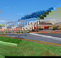 Clarion Pointe Corydon - Accommodation Los Angeles