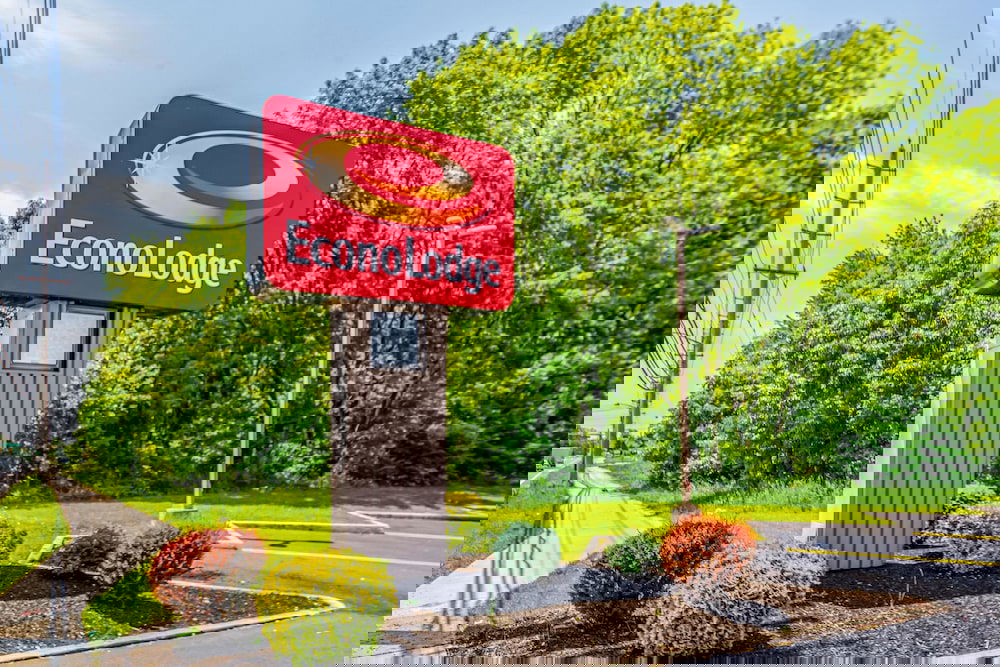 Econo Lodge Mt Laurel - thumb 1