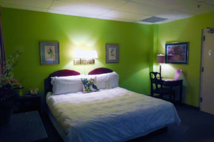 Higher Ground Hotel - thumb 0