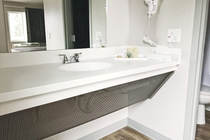 Airport Inn - thumb 6