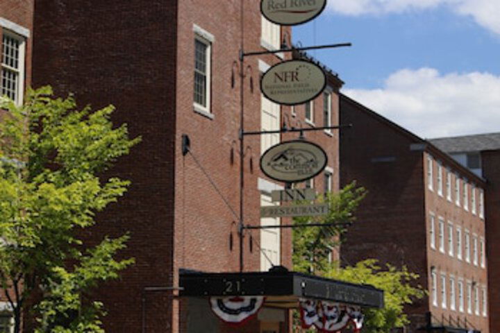 The Common Man Inn & Restaurant - thumb 0