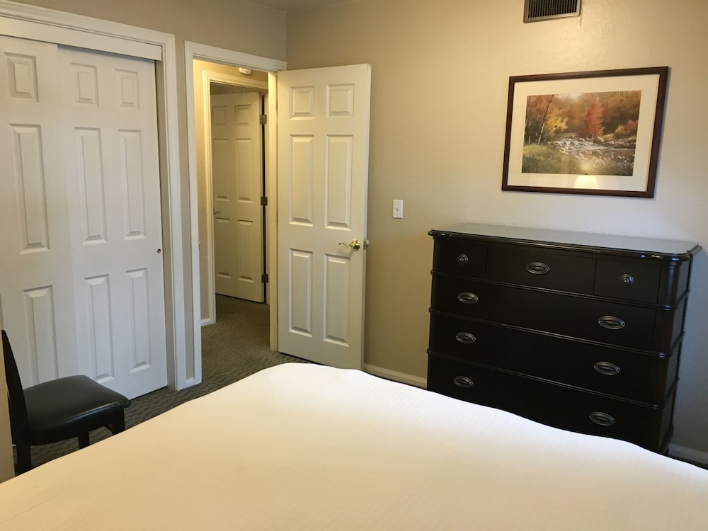 Bay Meadows Resort - thumb 6