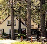 The Timberline Lodge - Accommodation Los Angeles