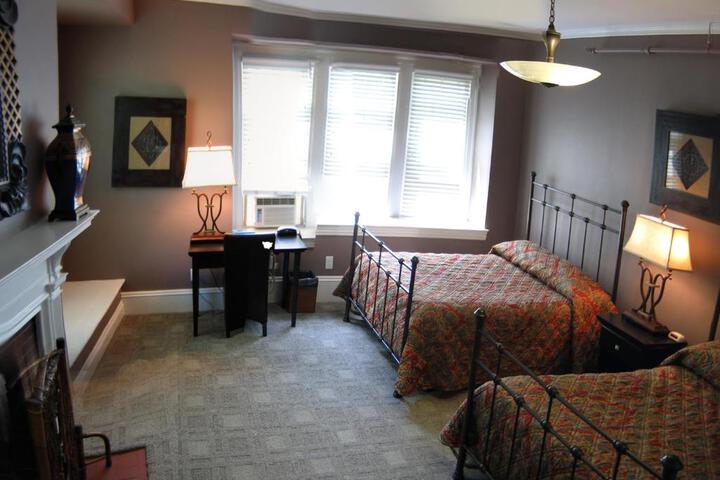 Longwood Inn - thumb 6