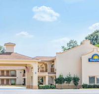 Days Inn by Wyndham Abbeville - Accommodation Los Angeles