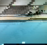 Holiday Lodge Hotel  Conference Center - Accommodation Los Angeles