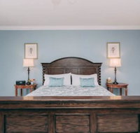 Christopher Place - Accommodation Los Angeles