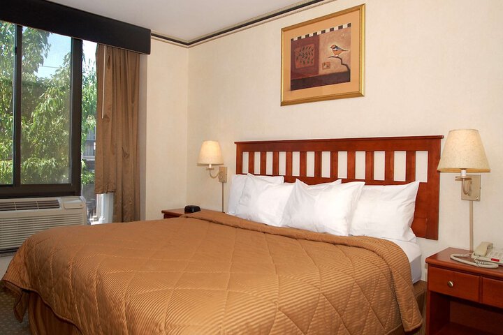 Red Lion Inn & Suites Long Island City - thumb 5