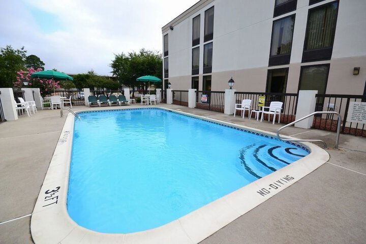 Comfort Inn Laurinburg - thumb 6