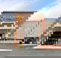 La Quinta Inn  Suites by Wyndham New Cumberland-Harrisburg - Accommodation Los Angeles