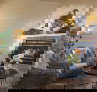 Maison Fleurie A Four Sisters Inn - Accommodation Los Angeles