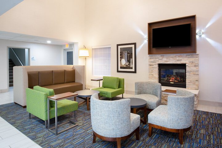 Holiday Inn Express & Suites Lincoln City, An IHG Hotel - thumb 4
